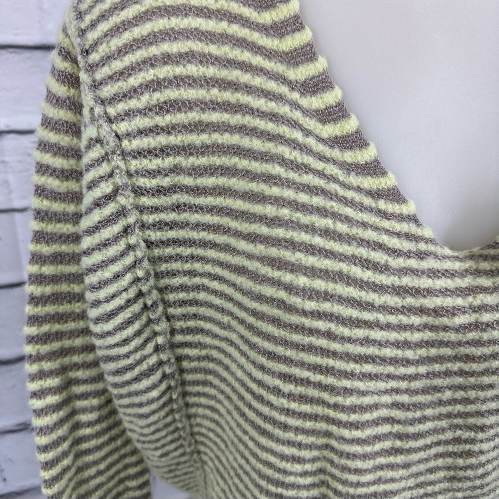 FREE PEOPLE Crop Sweater Stripe Long sleeve Lime Gray Linen Wool Blend s… - Picture 5 of 12